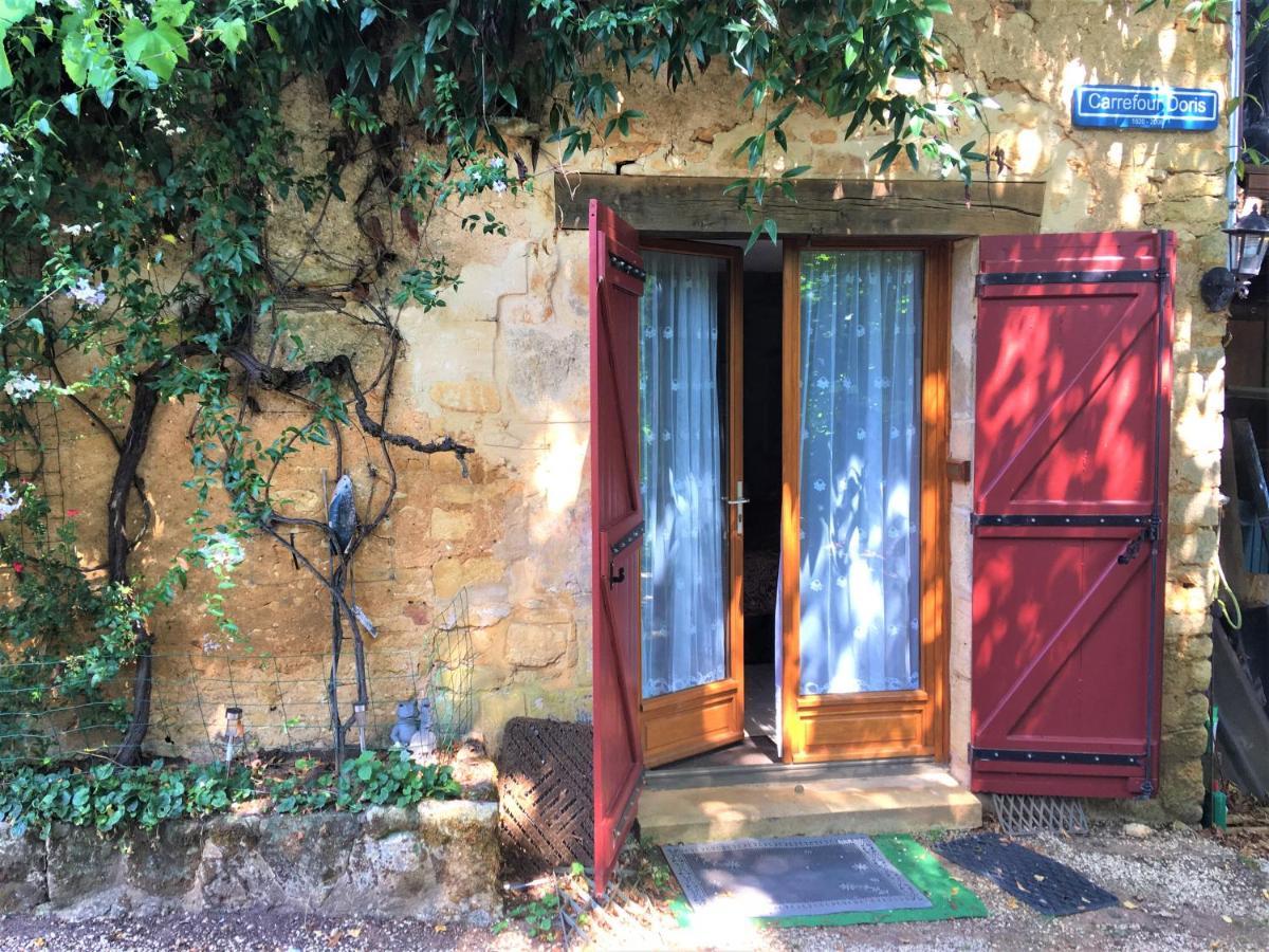 Chambres D'Hotes Les Coustilles Saint-Alvère Exterior foto