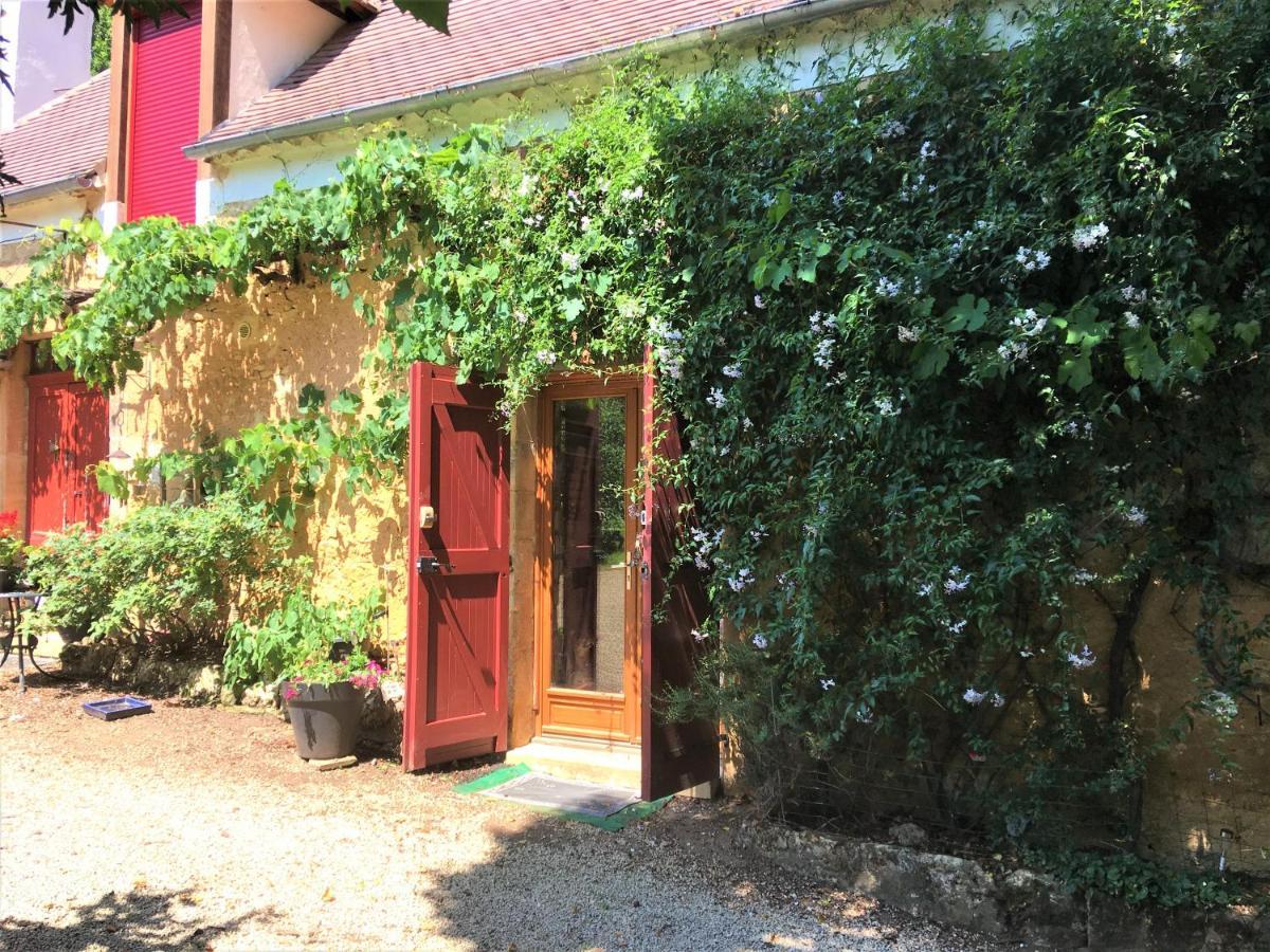 Chambres D'Hotes Les Coustilles Saint-Alvère Exterior foto