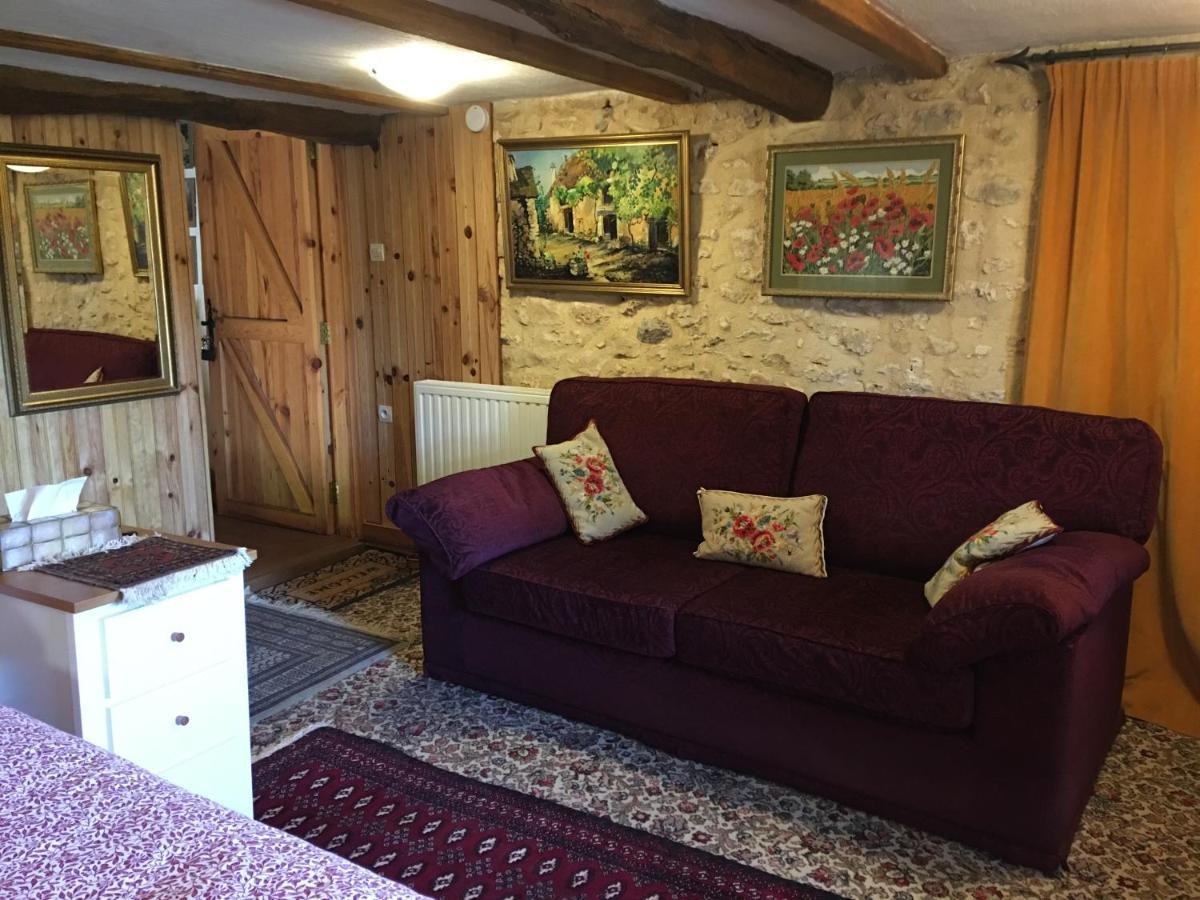 Chambres D'Hotes Les Coustilles Saint-Alvère Exterior foto